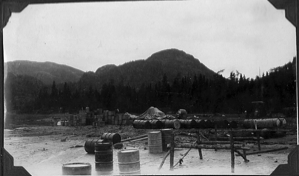 Image of Supplies on beach before house was erected