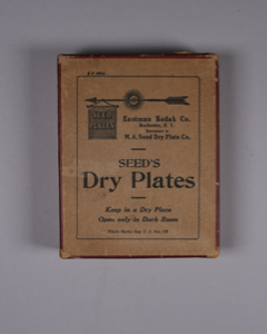 Image: Unopened box of Kodak Seed's Dry Plates Gilt Edge 27 1 dozen