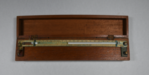 Image: Maximum and minimum thermometers in wooden boxes
