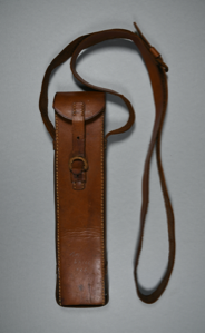 Image of Two leather cases for maximum-minimum thermometers (1967.116a)