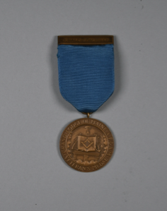 Image: Gold Medal from Grand Lodge of Maine A.F. & A.M. Veteran's Medal
