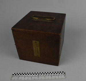 Image of Wooden box for sun compass