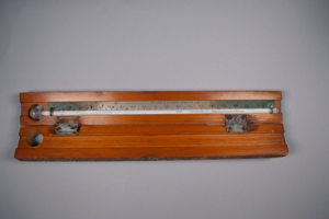 Image of Spirit thermometer in wooden case