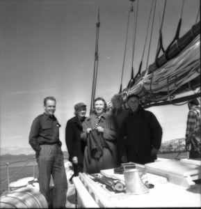 Image of Ed Morse and family, Miriam and Mac, Gotharb