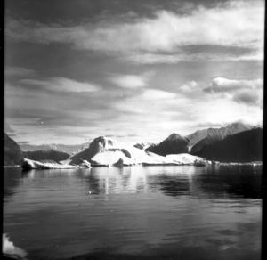 Image: Iceberg, Umanak Fjord