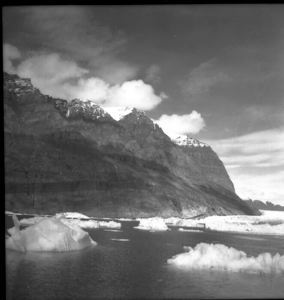 Image of Mountains, ice floes, Umanak Fjord