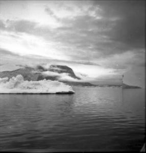 Image: Iceberg, clouds, mountain, Umiamako