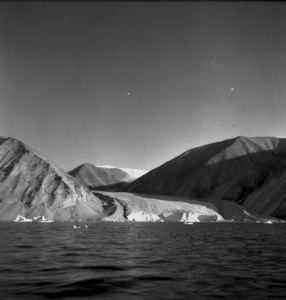 Image: Lateral moraine, Fitz Clarence