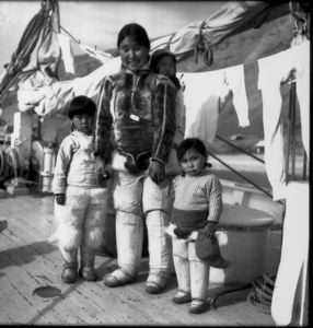 Image of Eskie [Inuit] family, Siorapaluk