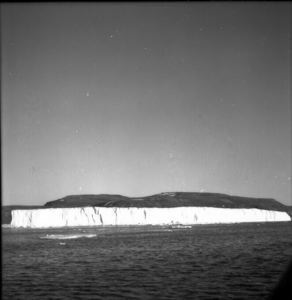 Image: Ice barrier, Etah
