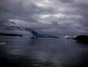 Image: Coastal scenery and fjord, on way to Nugatsiac