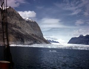Image of Glacier front from The Bowdoin