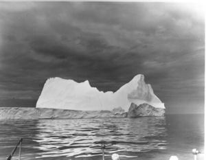 Image: Iceberg near Ramah