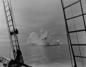 Image of Iceberg off Greenland