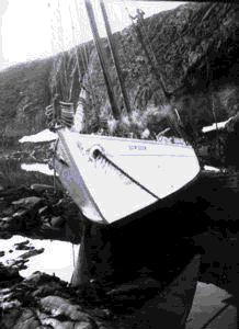 Image of The Bowdoin after she ran aground