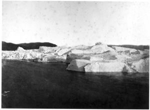 Image: The Coast Blockaded by Icebergs Near Julianeshaab
