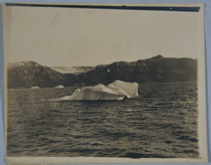 Image of Icebergs