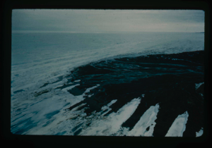 Image: View east, Arctic Ocean in frozen state at shore of Cape Morris Jesup