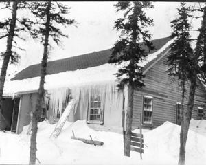 Image: MacMillan Scientific Station with icicles
