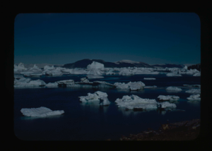 Image: Scattered small icebergs