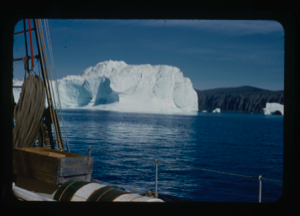 Image of Iceberg through rigging (2 copies)