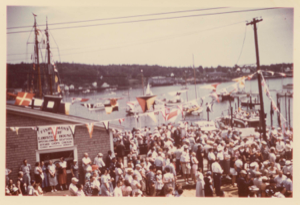 Image of Crowd on Fisherman's wharf when Schooner Bowdoin departed for the Arctic