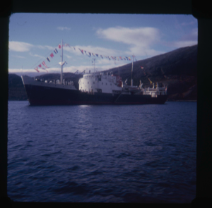 Image: Canadian National freighter dressed