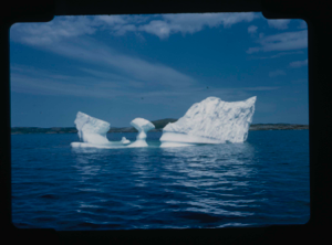 Image: Iceberg with peculiar shape (2 copies)