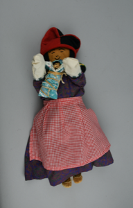 Image of Innu Tea Doll mother and child