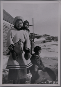 Image of Eskimo [Inuk] Mother with Children