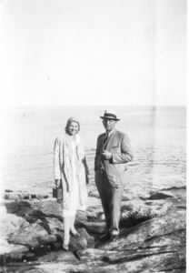 Image of Miriam and Jerome Look by ocean
