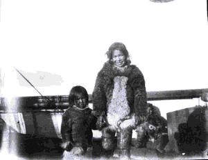 Image: Inuit mother and child aboard