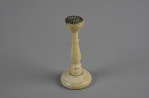Image of ivory pen wiper