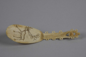 Image: Antler spoon with reindeer engraving