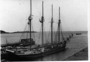 Image of The LILLIAN E. KERR, docked