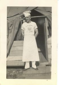 Image of Chef wearing U.S. Army Fort Lewis shirt