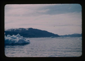 Image: Icebergs and mountains