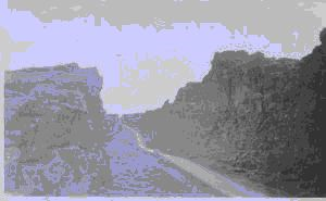 Image: Road in rift at Thingvellir, looking south