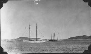 Image of The BOWDOIN and the RADIO