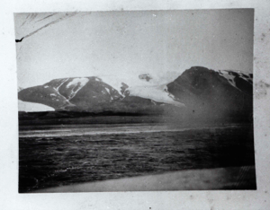 Image of Open water, glacier, mountains  
