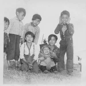 Image: Group of Indian [Innu] children
