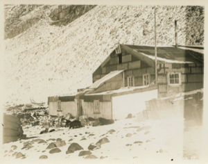 Image of Borup Lodge; near view
