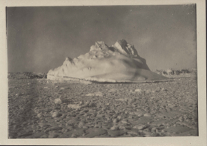 Image: Beached iceberg