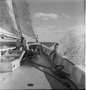Image of View to bow, spray rising