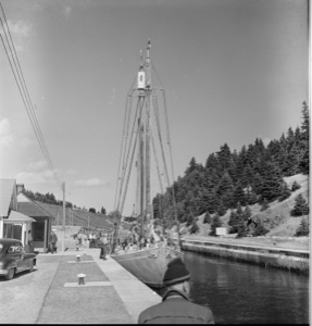 Image: The BOWDOIN in Bras d'Or canal
