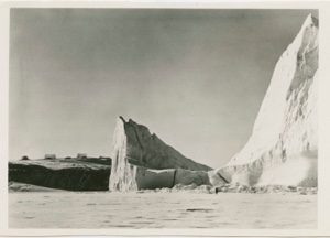 Image: Iceberg, near Thule AFB