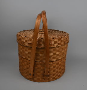 Image of Cake basket