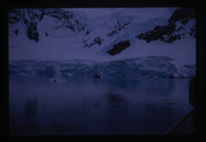 Image of Boat near glacier