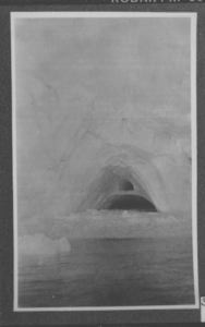 Image of Iceberg detail