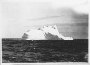 Image: Iceberg in Davis Strait
